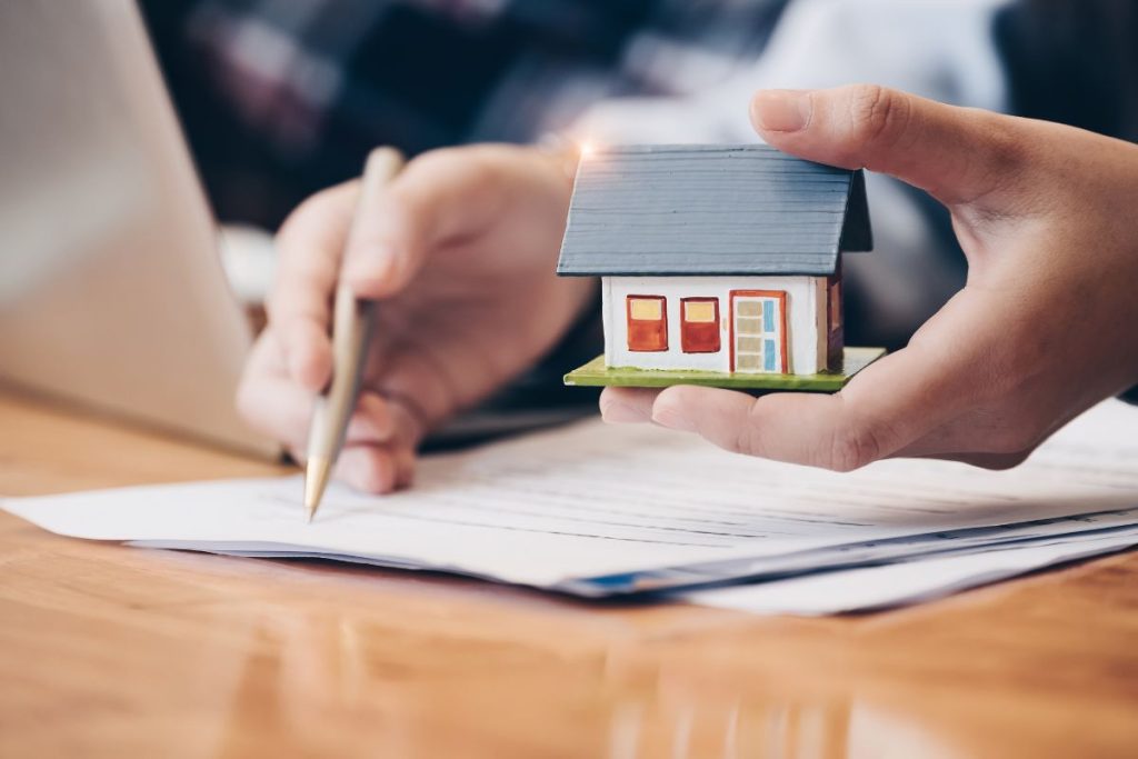 Arizona Land & Home Titles: What Every Buyer Needs to Know